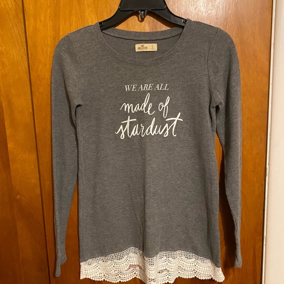 Hollister Gray Waffle Women’s Long Sleeve Lace Hem Crew Neck Small Knit Top - Picture 1 of 4